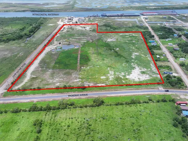 1336 John Wayne Road, Port Bolivar, TX 77650