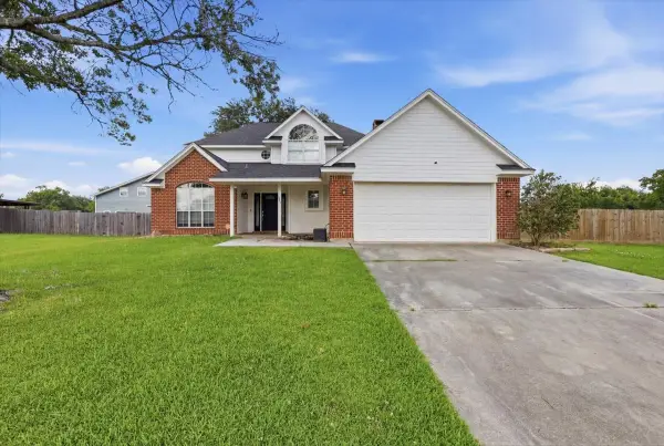 425 Blueberry Street, Bridge City, TX 77611