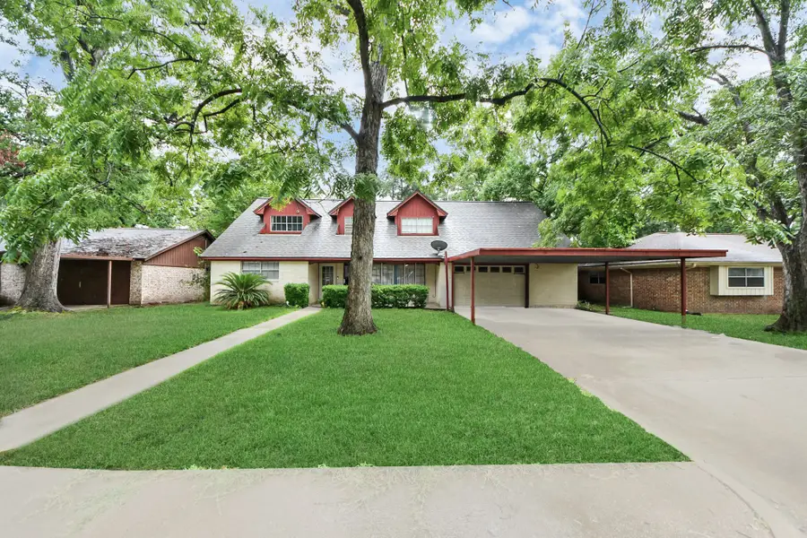 1013 Stevens Avenue, Conroe, TX 77301 - Image #2