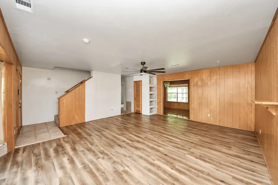 1013 Stevens Avenue, Conroe, TX 77301 - Image #3