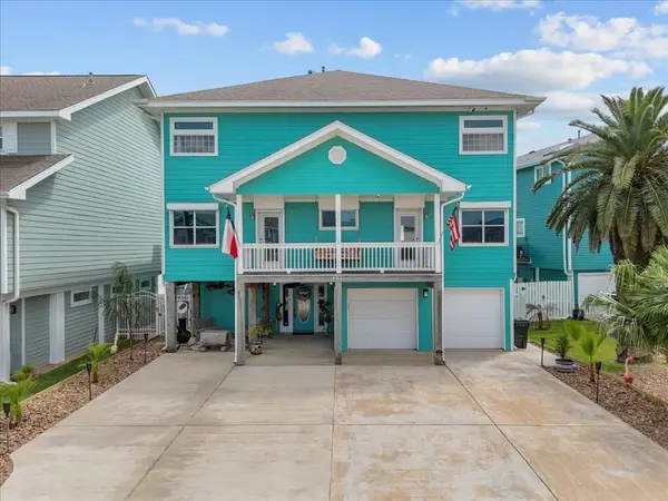 1331 Edwards Drive, Dickinson, TX 77539