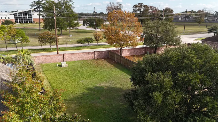 18006 Lovett Lane, Spring, TX 77379 - Image #2