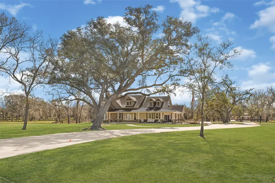 323 Star Lake Drive, Missouri City, TX 77459 - Image #2