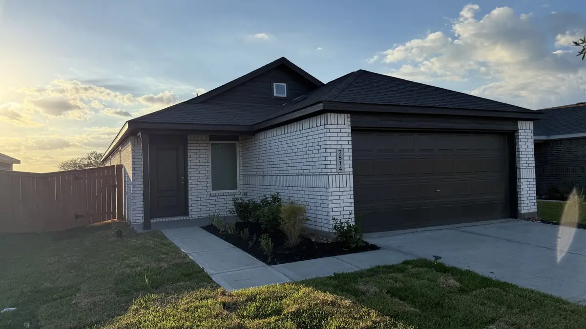 6221 Alder Creek Drive, Montgomery, TX 77316 - #1