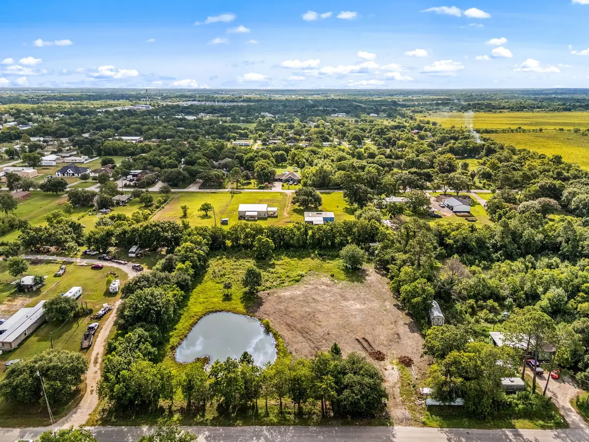 19231 County Road 927a, Alvin, TX 77511 - #1