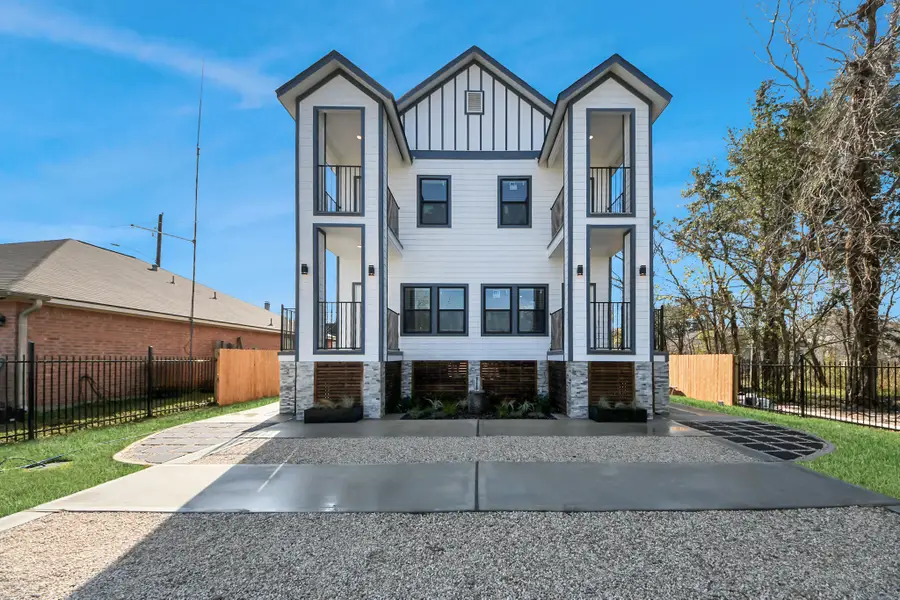 5226 Ricky Street, Houston, TX 77033 - Image #3