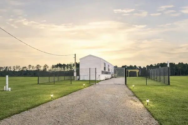 614 Road 5914 37, Cleveland, TX 77327