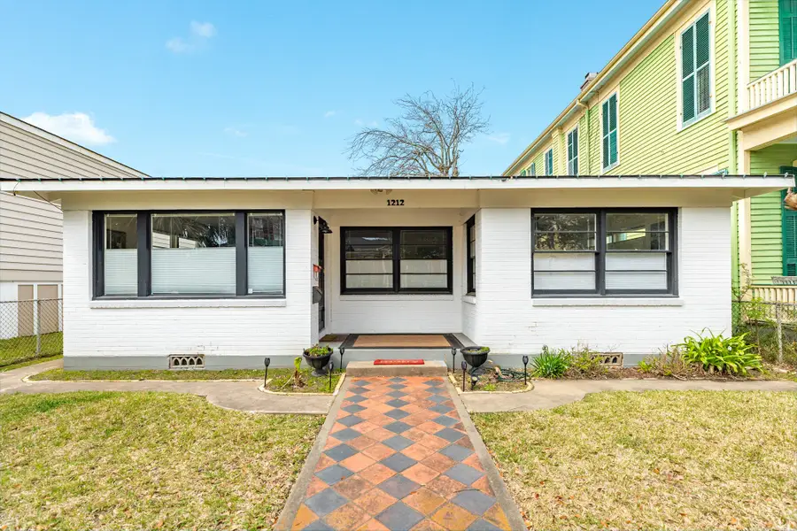 1212 Ball, Galveston, TX 77550 - Image #2