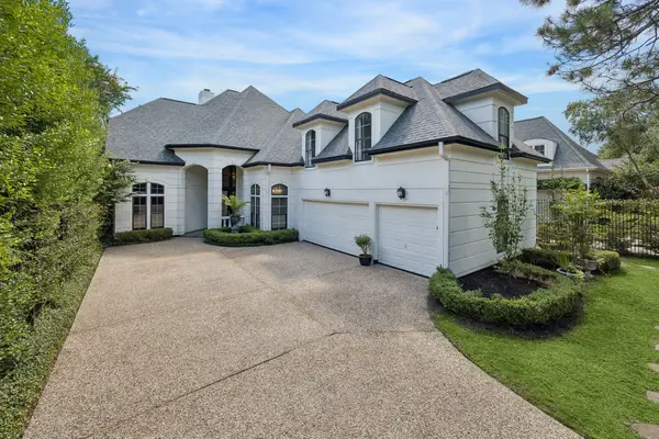 33 W Broad Oaks Drive, Houston, TX 77056