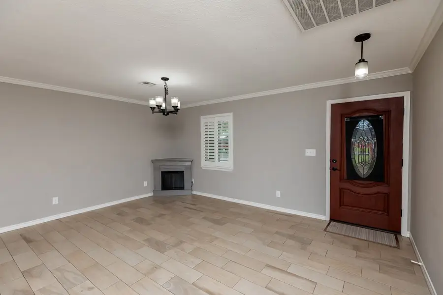 114 Rolling Hills Drive, Lumberton, TX 77657 - #3