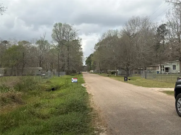 16788 Oak Knoll Drive, Porter, TX 77365