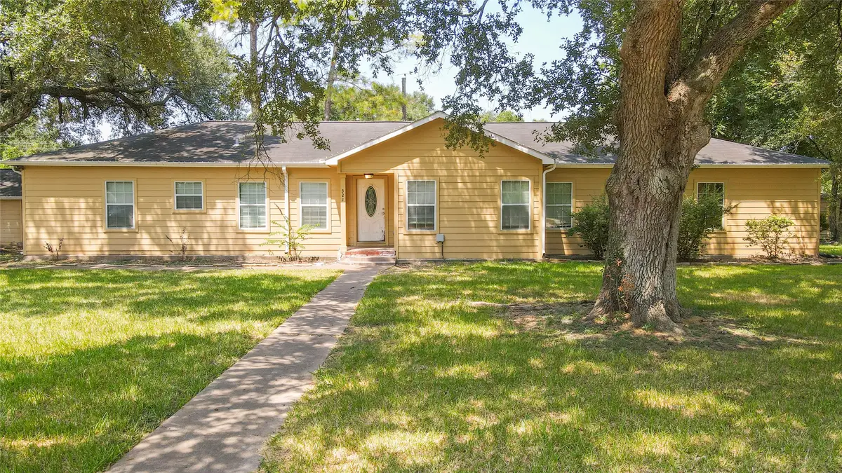 321 Circle Drive, Wharton, TX 77488 - #1