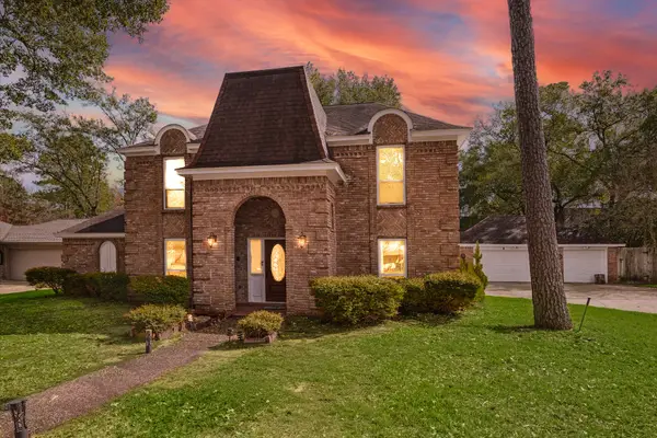 6723 Apple Valley Lane, Houston, TX 77069