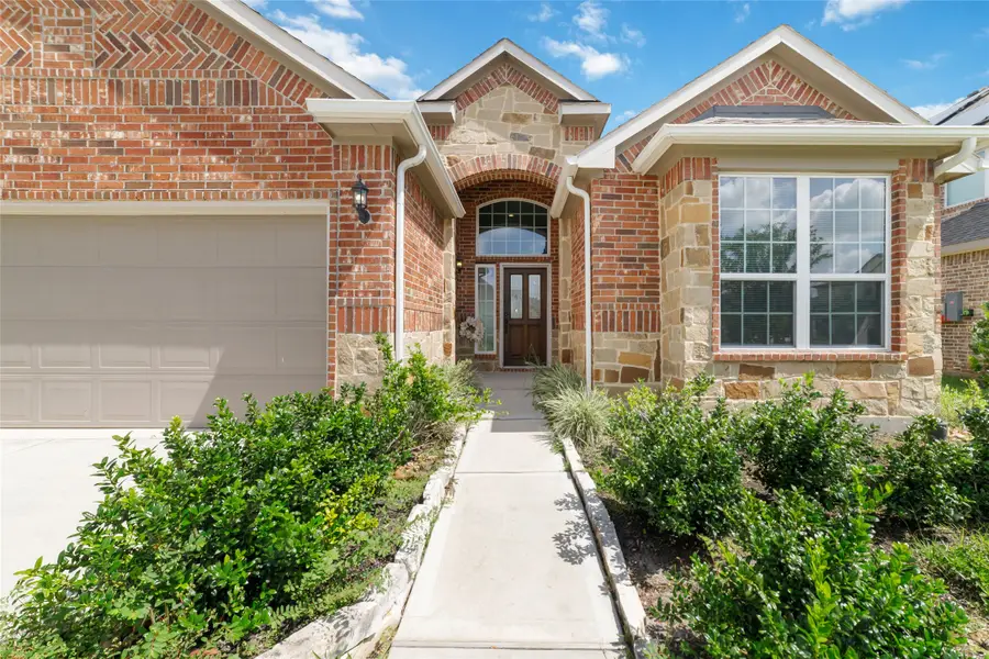 77 Carmel Drive, Manvel, TX 77578 - Image #2