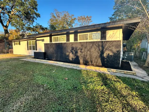 2619 Sinclair Street, Pasadena, TX 77503