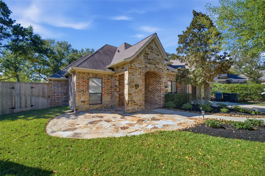129 W Silverwood Ranch Estate, Shenandoah, TX 77384 - Image #2