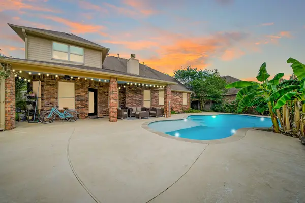 12022 Eagle Ridge Drive, Mont Belvieu, TX 77535
