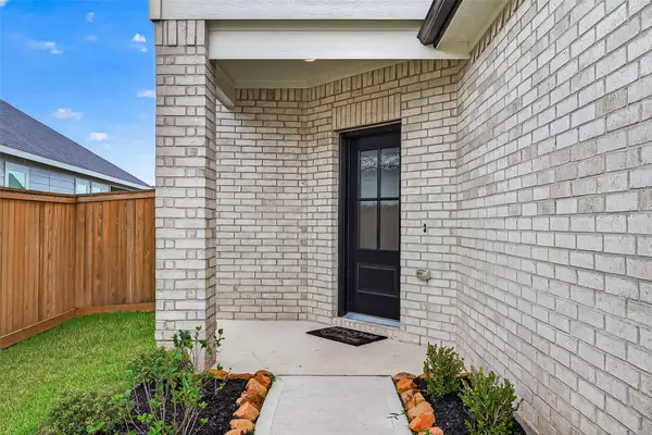 1415 Terry Roberts Drive, Angleton, TX 77515