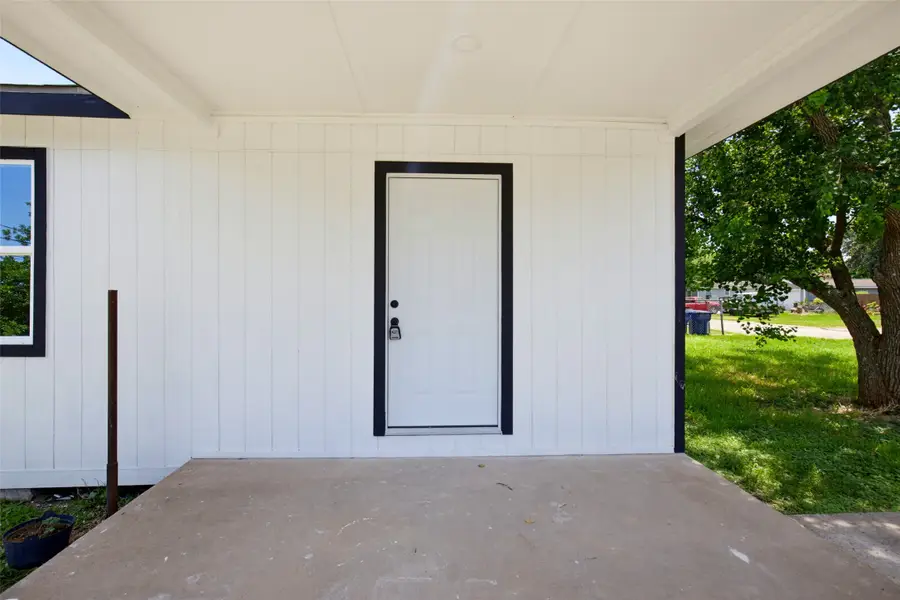 1004 11th Street N, Texas City, TX 77590 - #3