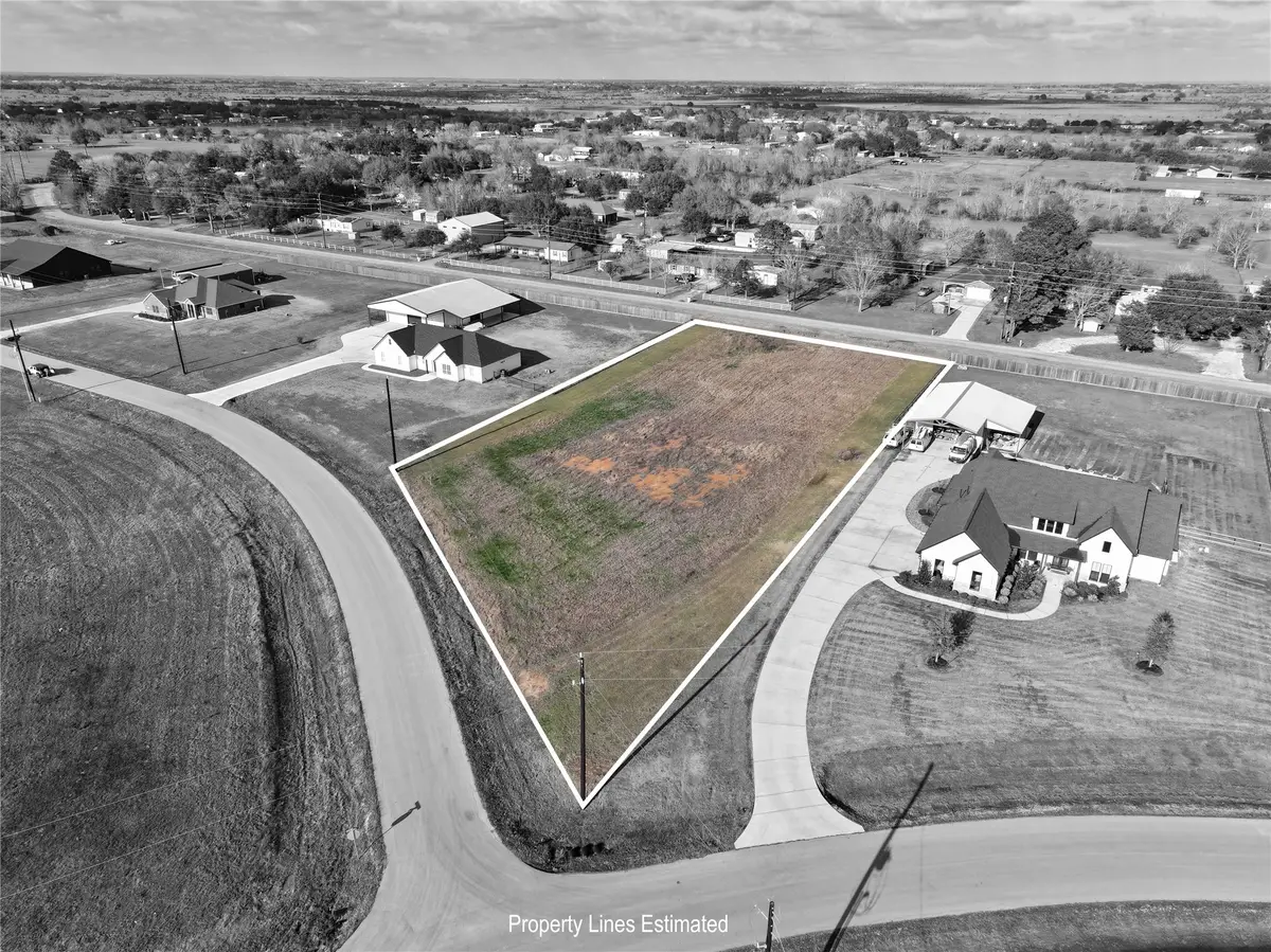 5108 Rustic Ridge Drive, Sealy, TX 77474 - Image #1