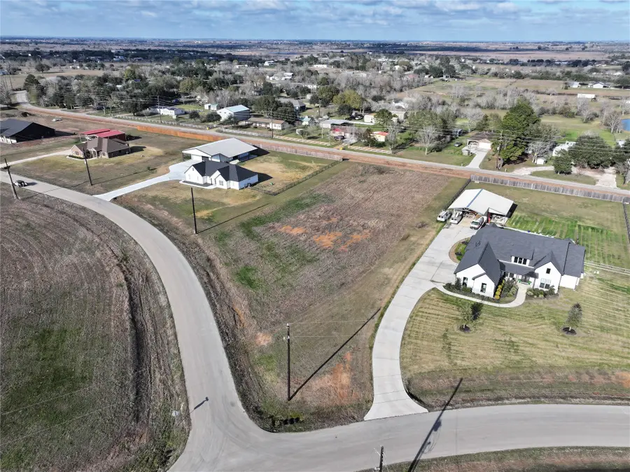 5108 Rustic Ridge Drive, Sealy, TX 77474 - Image #2