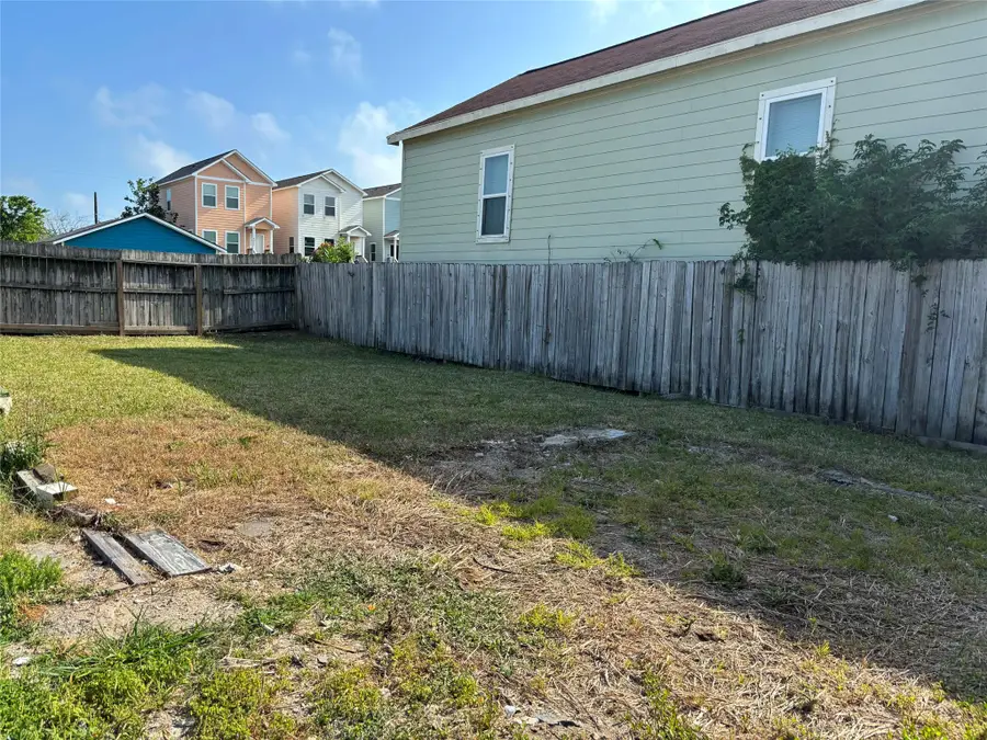 5306 Avenue L, Galveston, TX 77551 - #3