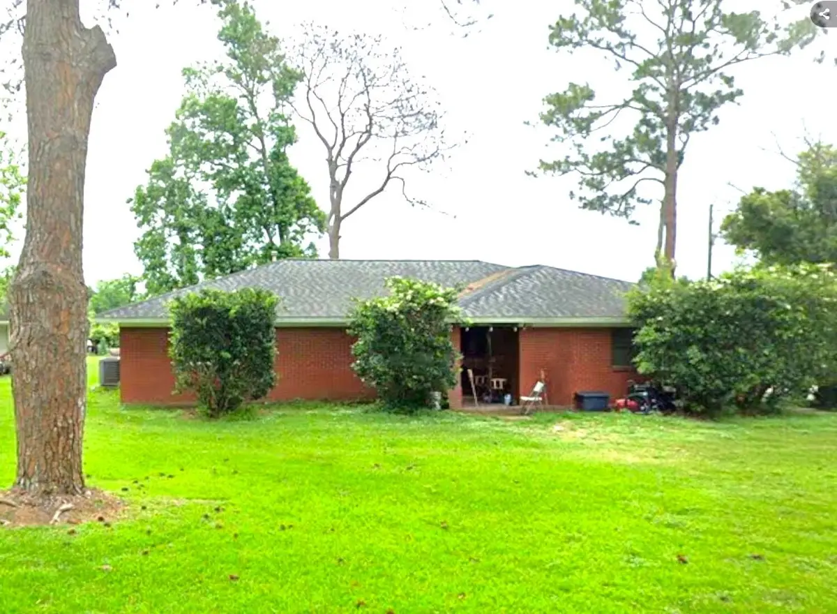 402 Sailfish Street, Freeport, TX 77541 - #1