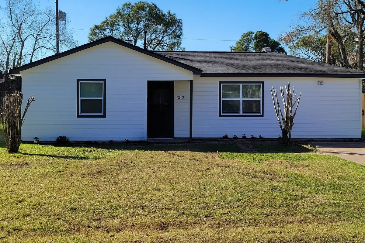 1213 N Natchez Drive, Texas City, TX 77591 - Image #1