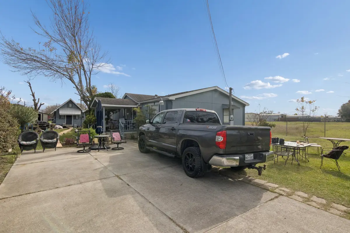 2716 Southmore Avenue #E, Pasadena, TX 77502 - Image #1