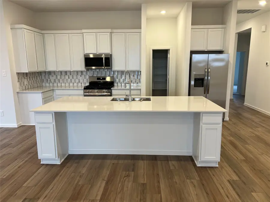 27026 West Rustlers Bend, Montgomery, TX 77316 - Image #2