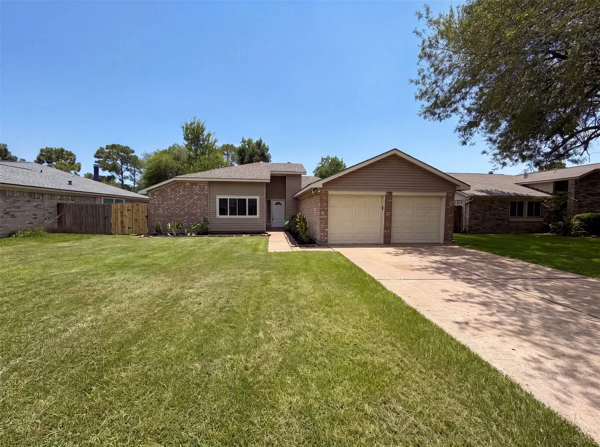 318 Floravista Drive, Houston, TX 77598 - #1
