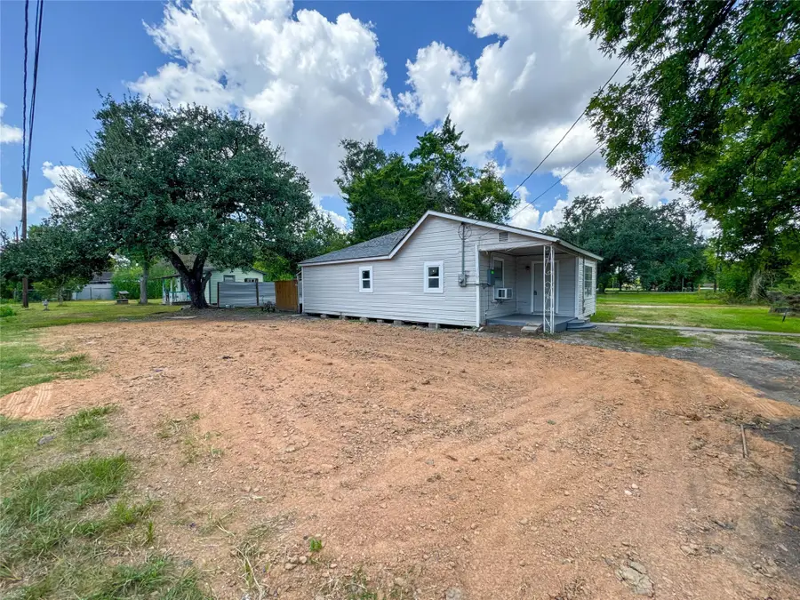 12816 Mykawa Road, Brookside Village, TX 77581 - Image #2