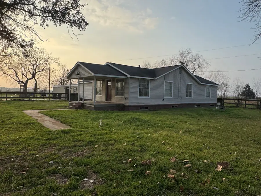 13939 N State Highway 71, El Campo, TX 77437 - #2