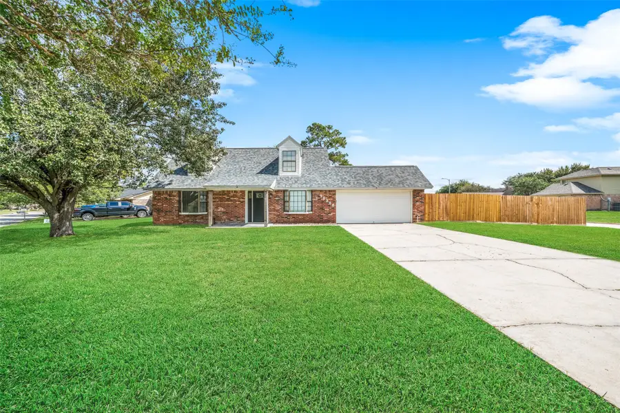 12306 Old River Drive, Baytown, TX 77523 - #2