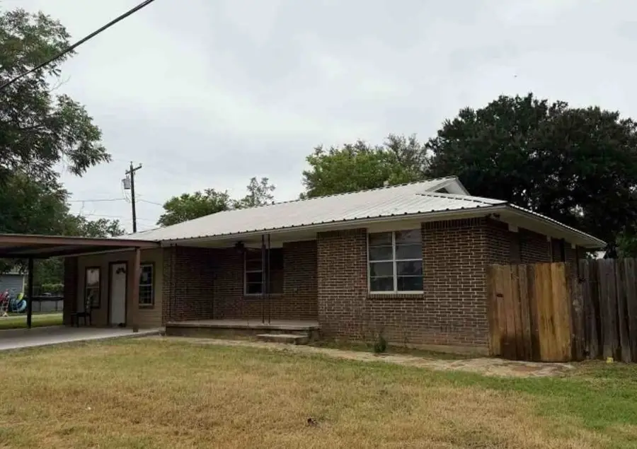 201 E Meadow Street, Iredell, TX 76649 - #2