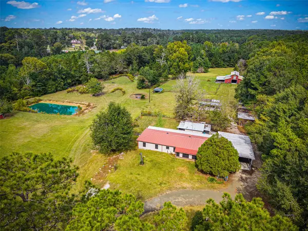 577 County Road 138 E, Jasper, TX 75951