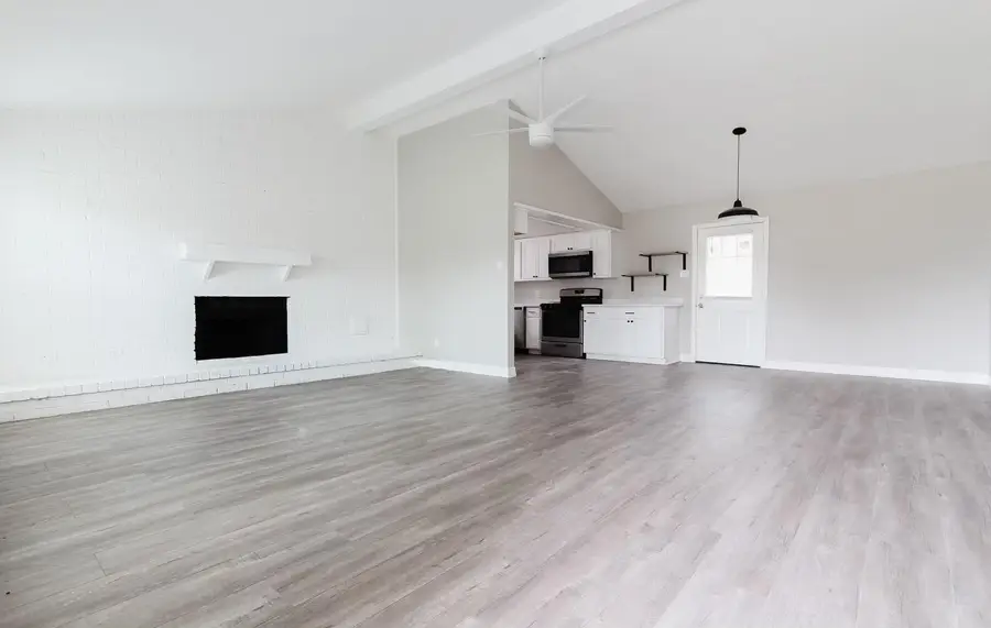 3402 Pecan Grove Drive, Baytown, TX 77521 - Image #2