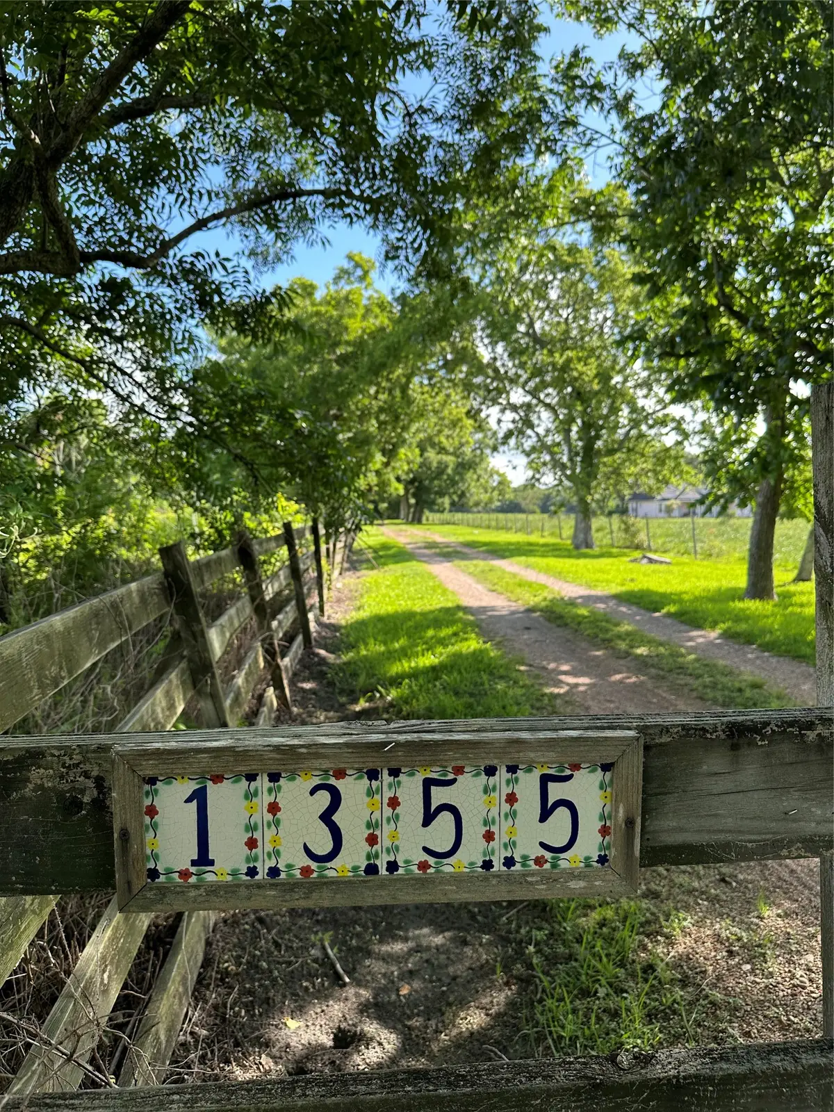 1355 County Road 145, Alvin, TX 77511 - #1