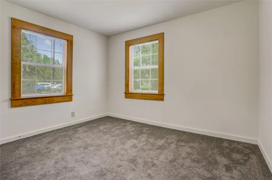 215 E Dahlgren Avenue, Wharton, TX 77488 - #3