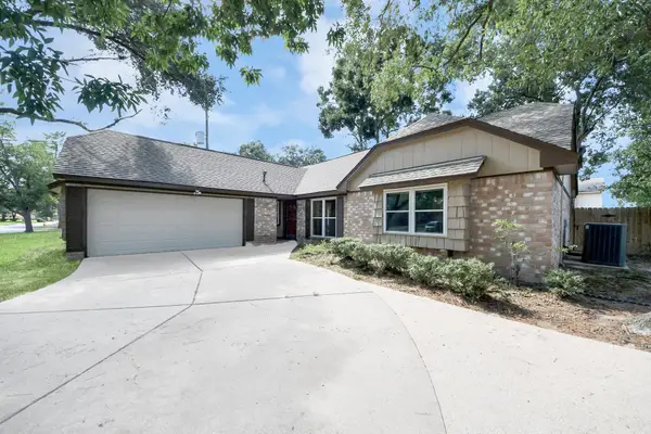 12907 Rolling Valley Drive, Cypress, TX 77429