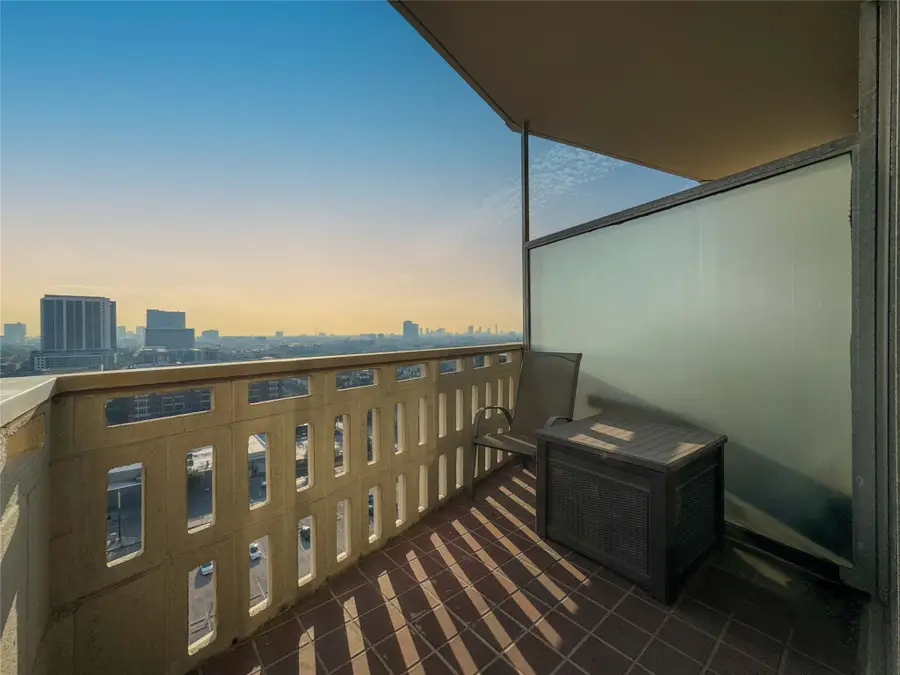 2016 Main Street #1502, Houston, TX 77002 - #3