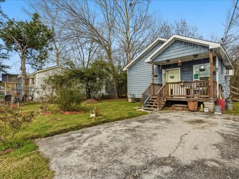 1802 Fort Worth Street, Baytown, TX 77520 - #2