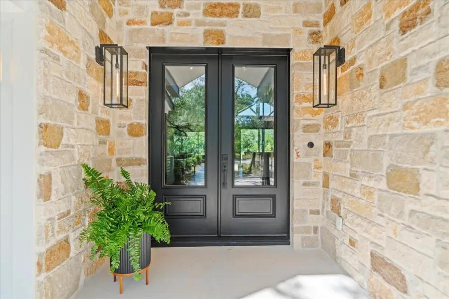 202 Hub Drive, Wimberley, TX 78676 - Image #3