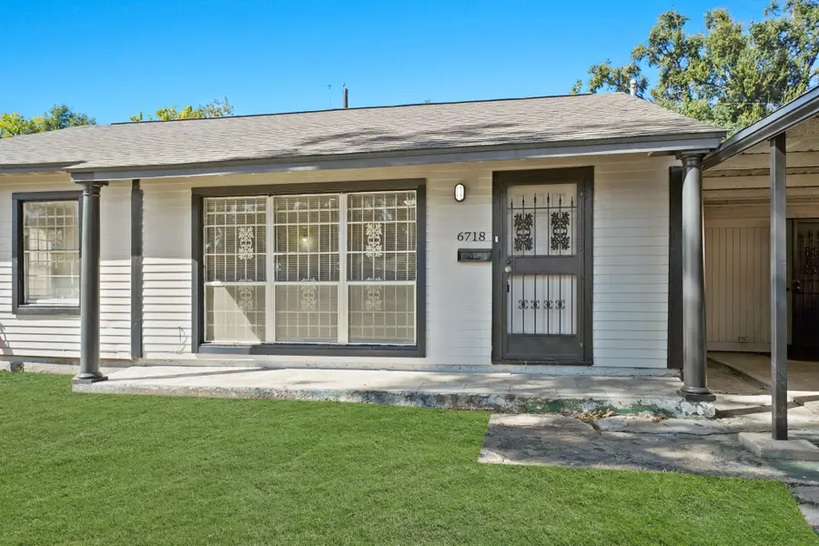 6718 Crestridge Street, Houston, TX 77033 - Image #2