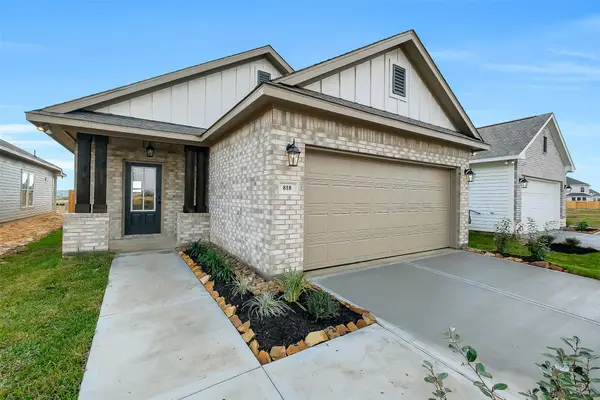 818 Countryside Glade Lane, Rosharon, TX 77583