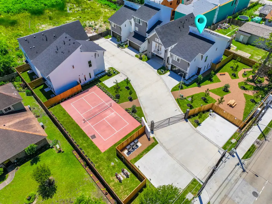 7613 Victory Reserve Street, Houston, TX 77088 - #2