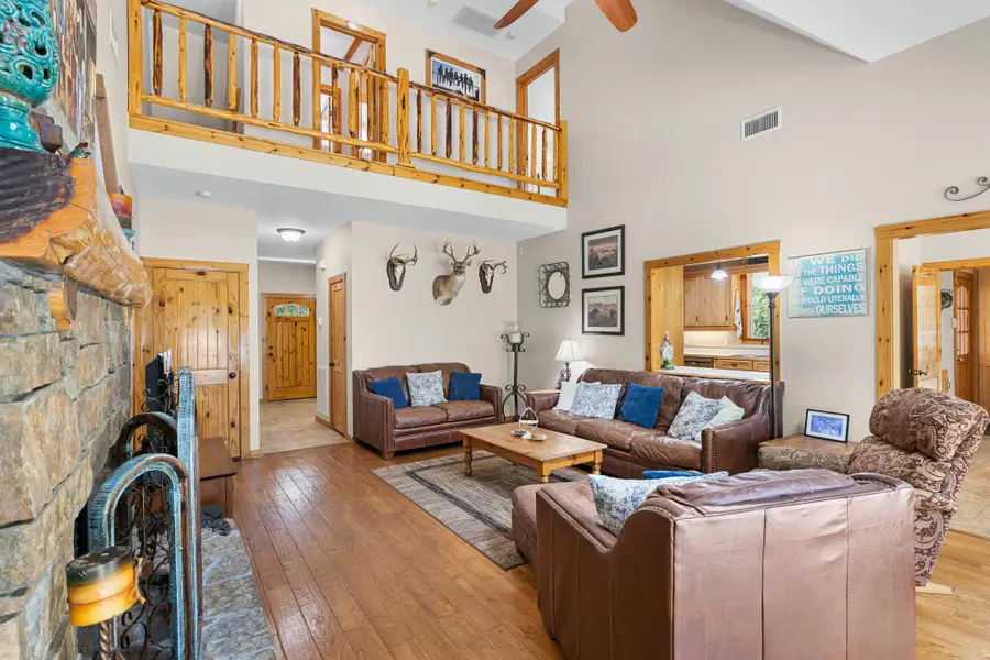 4986 Old Wagon Ln, Richards, TX 77873 - #3