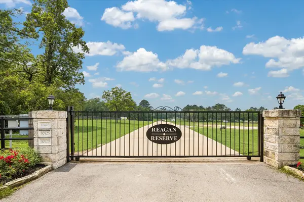 11051 Superior Lane, Magnolia, TX 77354