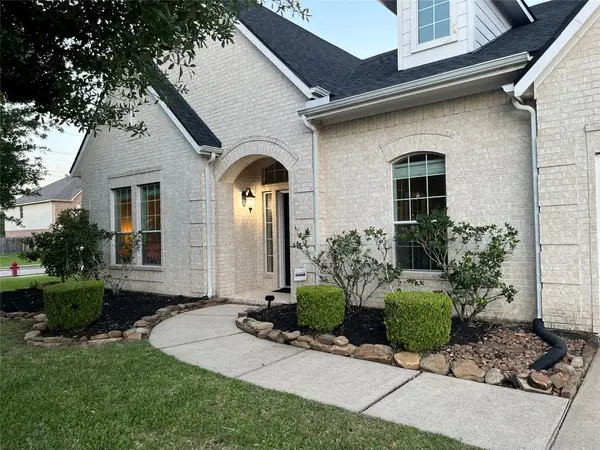 1320 Riverrock Court, Friendswood, TX 77546