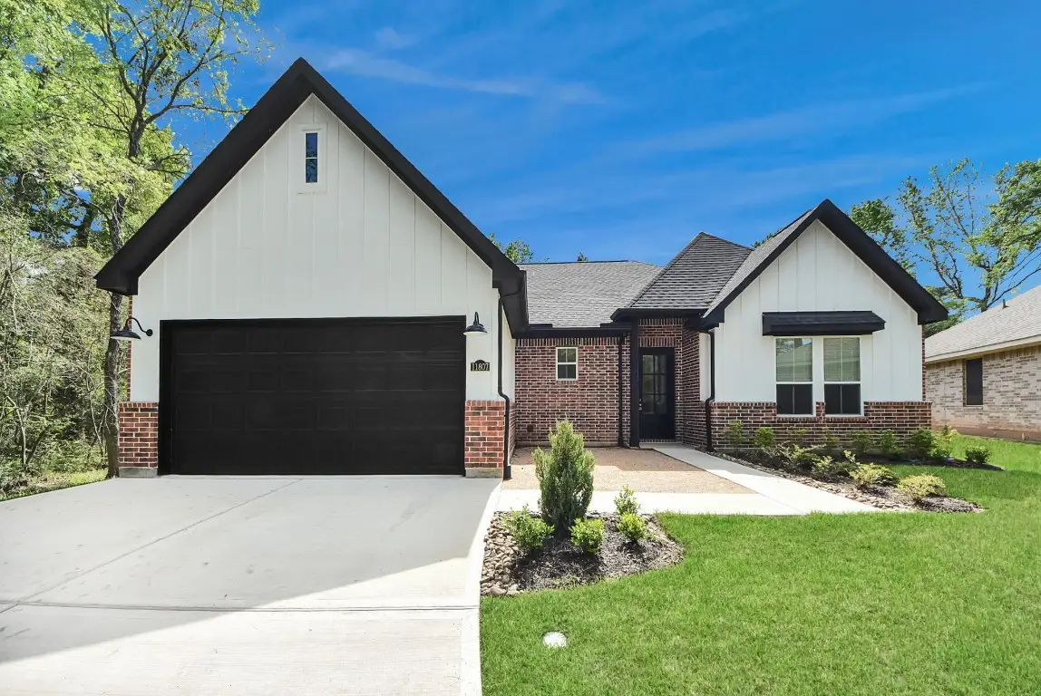 11807 Whispering Pines Lane, Montgomery, TX 77356 - #1